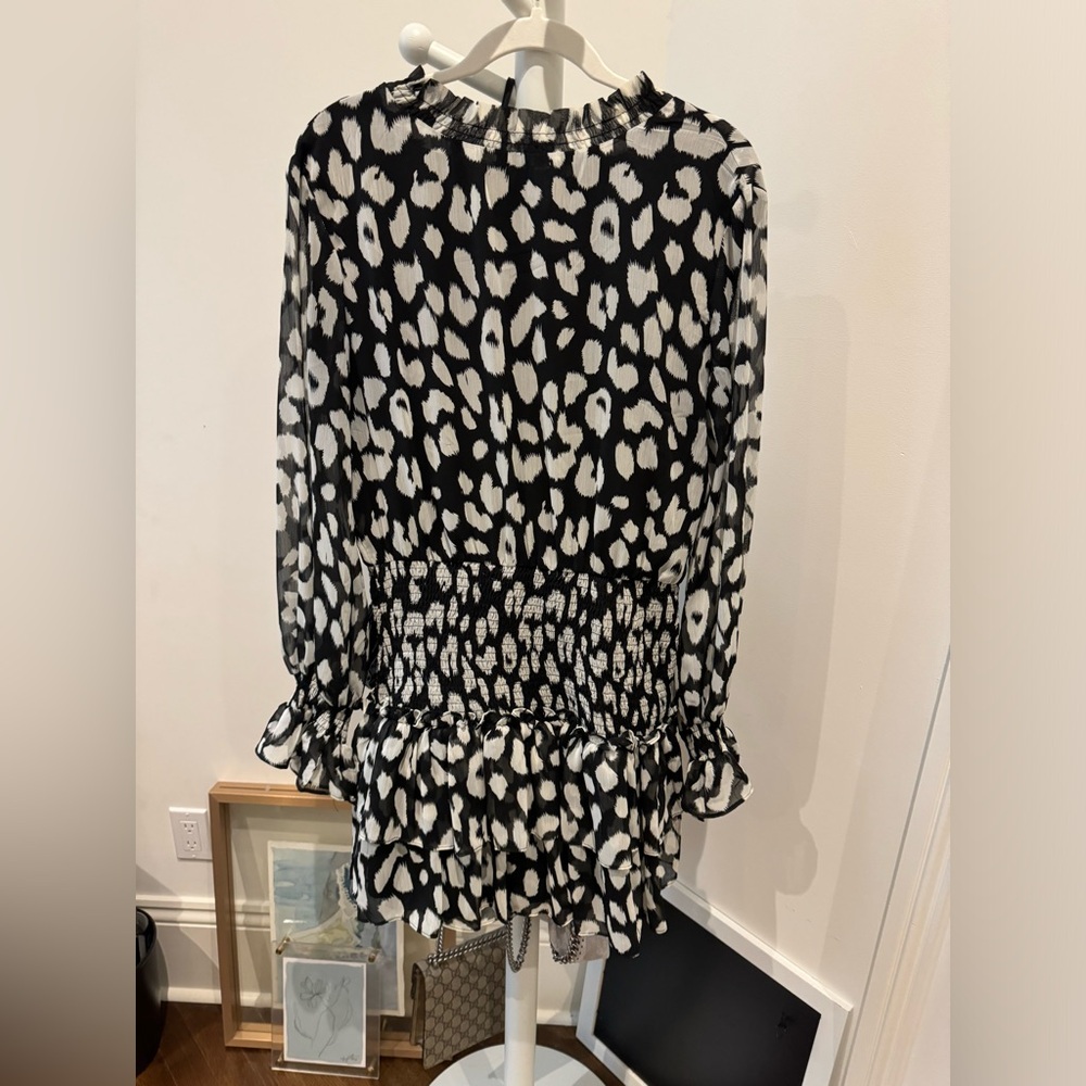 The pants store Long sleeve cheetah dress